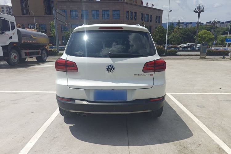 Used Volkswagen Tiguan 2015 1.8TSI Automatic Two-Wheel Drive Luxury Model Exterior 5