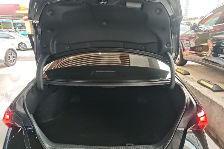 Used Toyota Avalon 2022 2.5L Ambition Edition Trunk