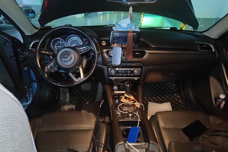 Used Mazda Atenza 2018 2.0L Blue Sky Luxury Edition China V Standard Center Console