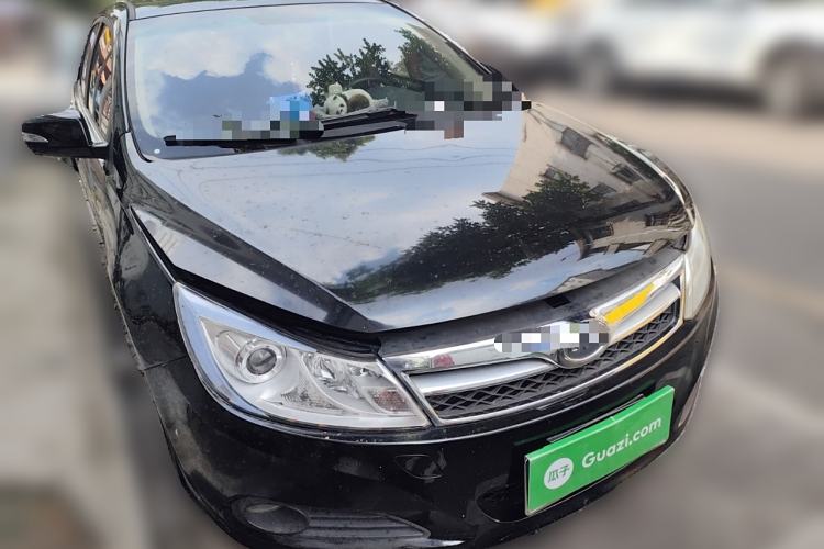 Used BYD Surui 2014 1.5TID Automatic Luxury Model Front Right 45 Deg