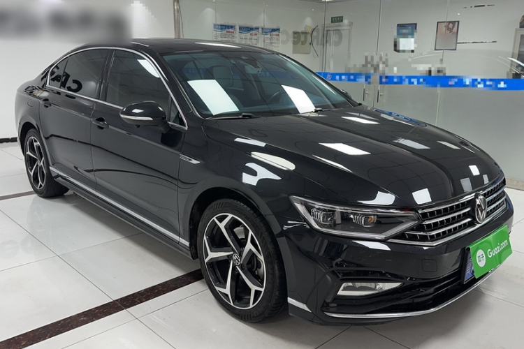 Used Volkswagen Magotan 2023 2 Million Units Commemorative Edition 330TSI DSG Luxury Version
