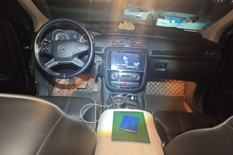 Used Mercedes-Benz R-Class 2014 R 400 4MATIC Business Model