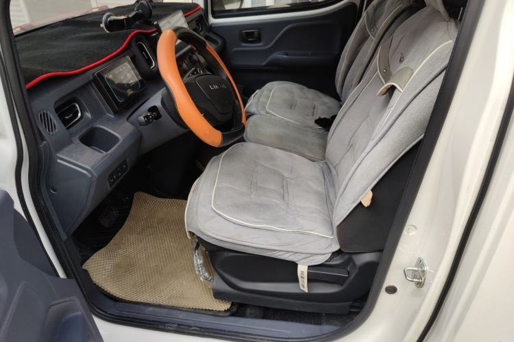 Used Linxys Huangjincang 2025 PULS Cargo Edition Deluxe First-Class Cabin
