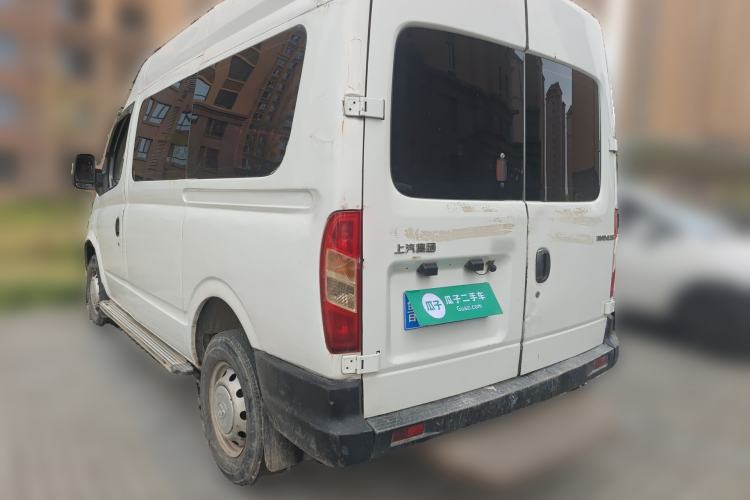 Used SAIC MAXUS Xintu V80 2019 2.5T Classic Edition 6-Speed Manual – Aoyuntong Modified Version Short Wheelbase Mid-Height Roof 5/6 Seats
