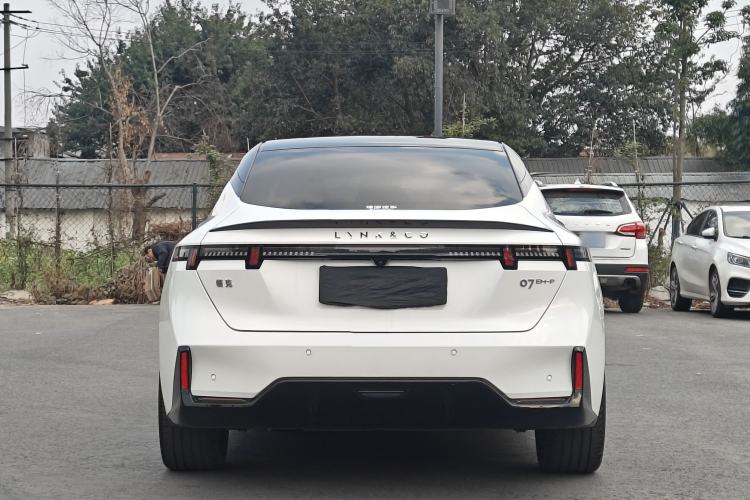 Used Lynk & Co 07 2024 EM-P 126 Long-Range Ultra
