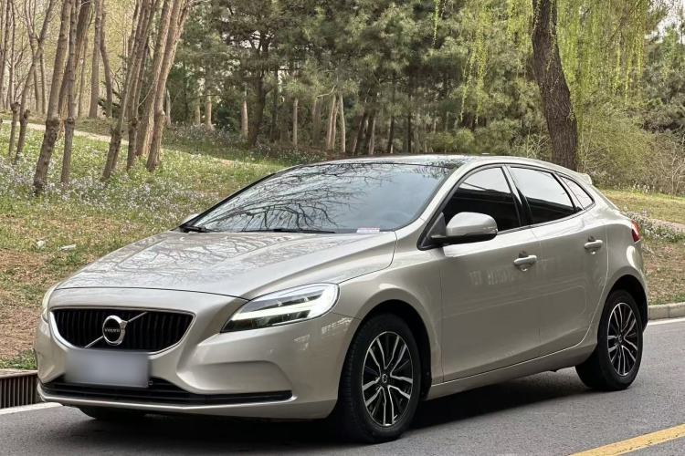 Used Volvo V40 2017 T3 Zhiyi Edition