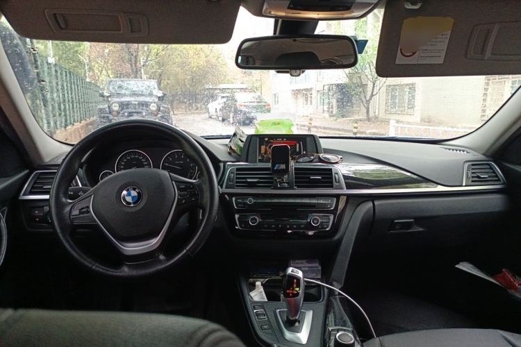 Used BMW 3 Series 2017 320Li Fashion Model Center Console