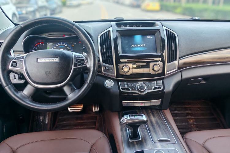 Used Haval H9 2017 2.0T Gasoline 4x4 Luxury 7-Seater