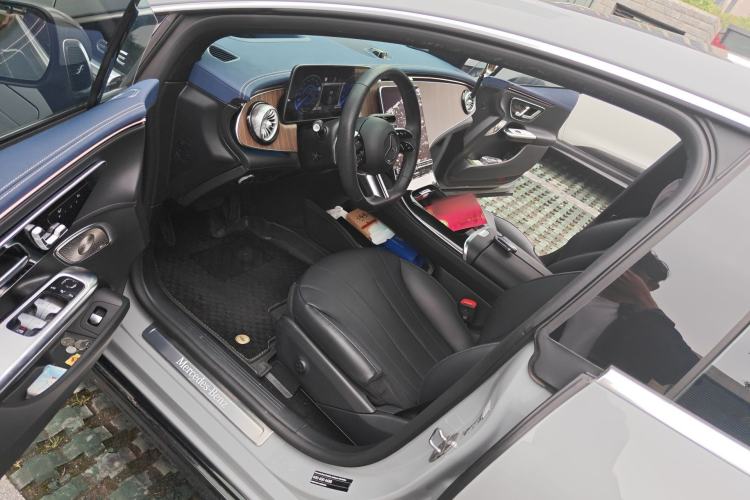 Used Mercedes-Benz EQE 2022 350 Luxury Edition
