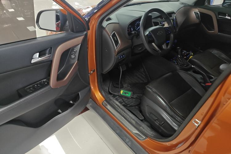 Used Hyundai ix25 2015 2.0L Automatic 4x4 Deluxe DLX