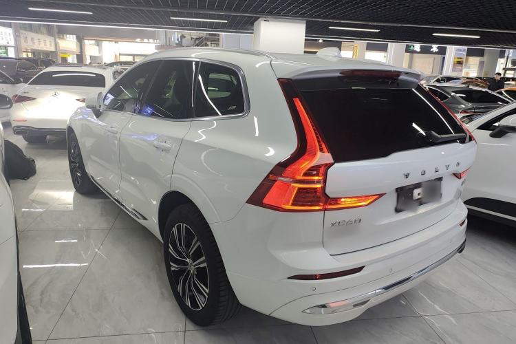 Used Volvo XC60 2022 B5 4x4 Smart Luxury Edition