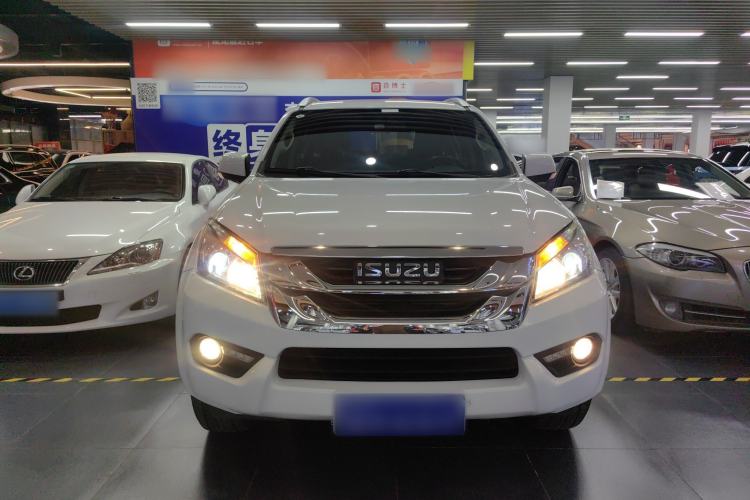 Used Isuzu mu-X 2015 2.5T Two-Wheel Drive Automatic Luxury Edition 7 Seats