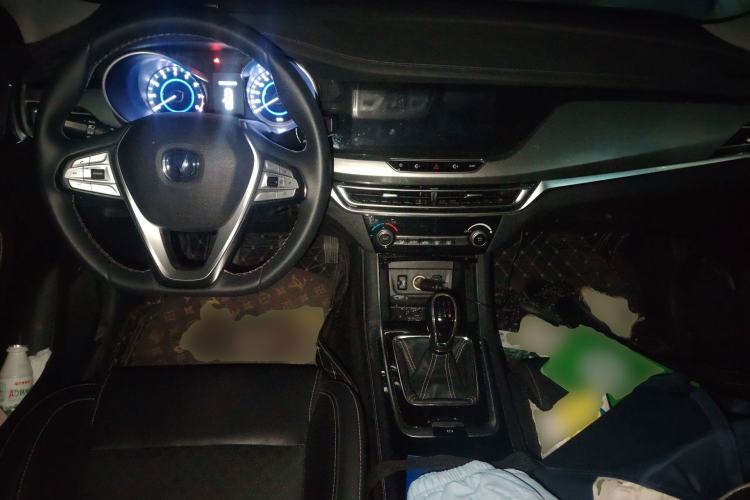 Used Changan Eado 2019 High-Energy Edition 1.6L GDI Manual Pioneer Model China VI Standard