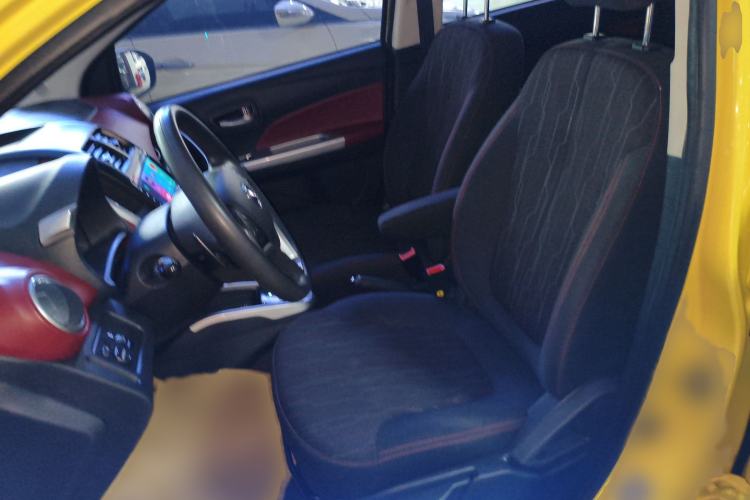 Used CHANGAN Benni 2015 1.4L IMT Prestige Model China V Standard Left Front Seat