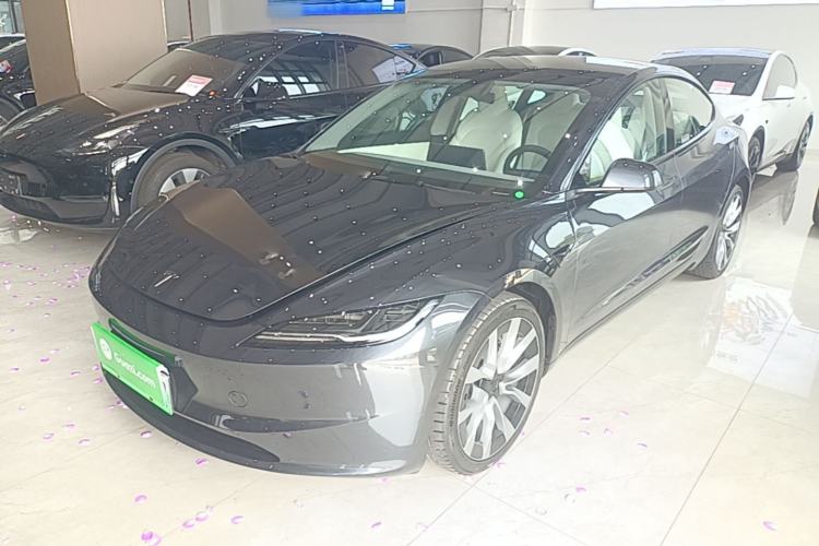 Used Tesla Model 3 2023 Long-Range All-Wheel-Drive Version