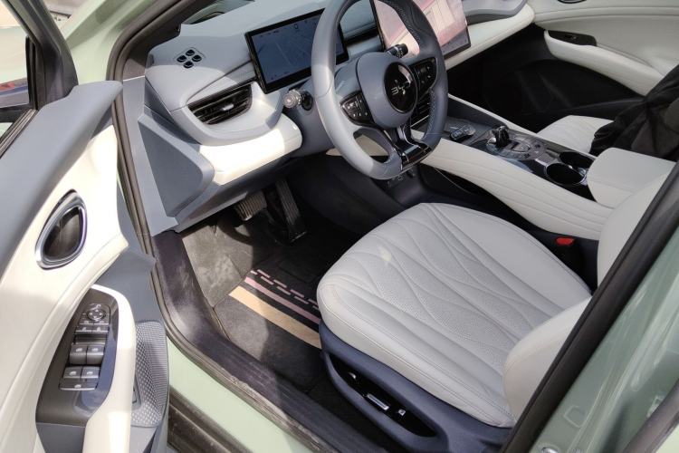 Used BYD Seal 06GT 2025 550 All-Wheel-Drive Heatwave Edition
