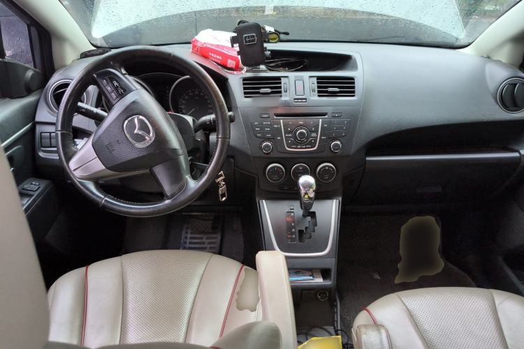 Used Mazda 5 2011 2.0L Automatic Luxury Edition Center Console