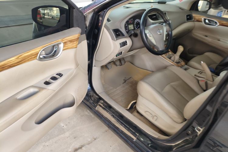 Used Nissan Sylphy 2012 1.6 XL Manual Luxury Edition Driver Seat