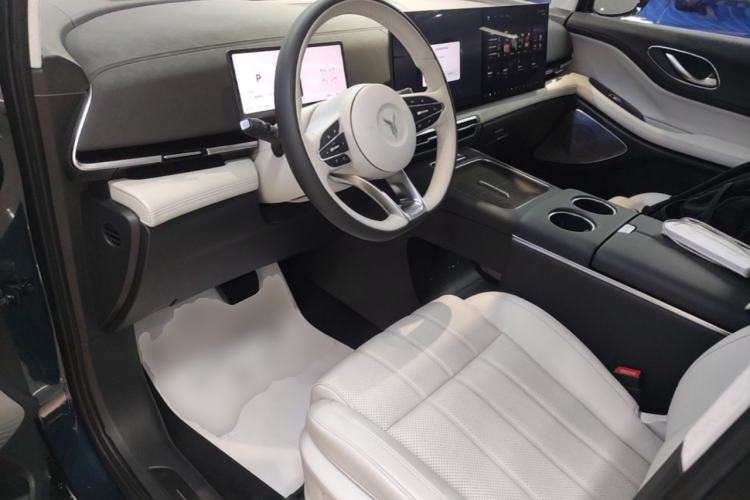 Used VOYAH Dream 2025 PHEV Four-Wheel-Drive Flagship Kunpeng Edition