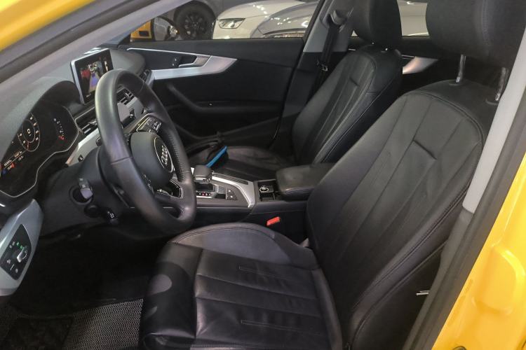 Used Audi A4L 2018 30th Anniversary Edition 40 TFSI Fashion Model Left Front Seat