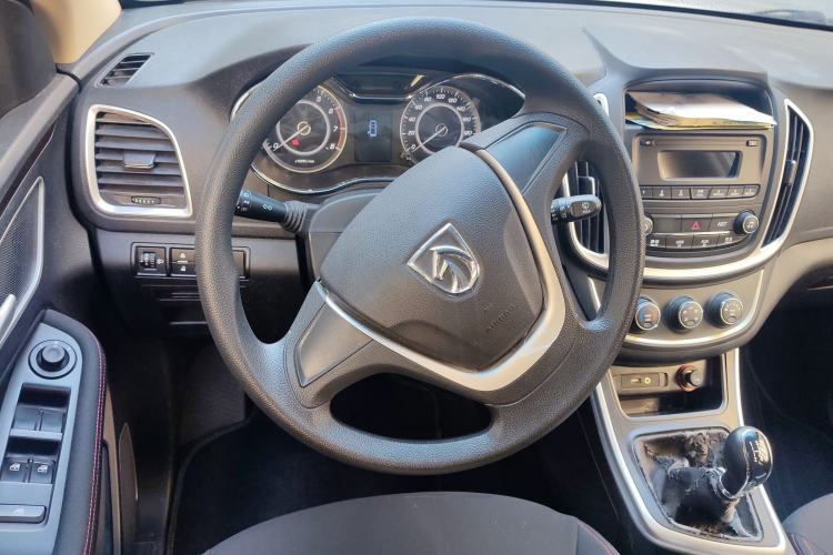 Used Baojun 560 2016 1.8L Manual Value Edition
