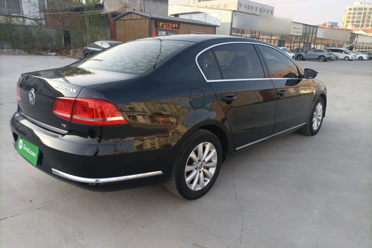 Used Volkswagen Magotan 2016 1.8TSI Smart Comfort Model Rear Right 45 Deg