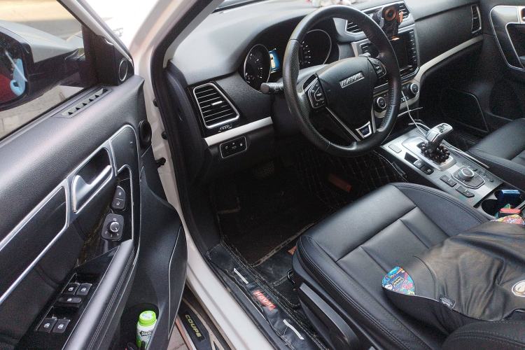 Used Haval H6 Coupe 2017 Blue Label 2.0T Automatic Two-Wheel Drive Urban Model Driver Seat