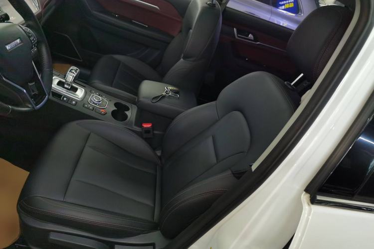 Used Haval H6 Coupe 2019 1.5T Automatic Two-Wheel Drive Luxury Smart Connectivity Version China VI Standard
