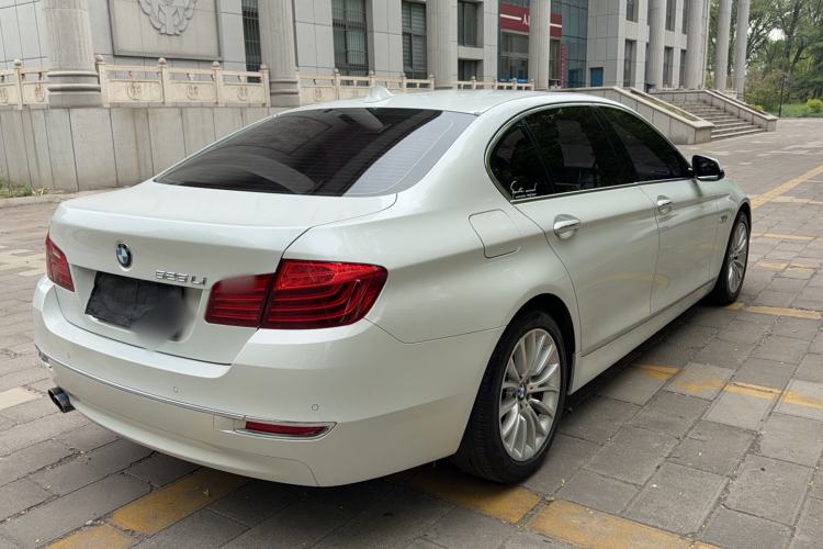 Used BMW 5 Series 2017 525Li Luxury Design Package Rear Right 45 Deg