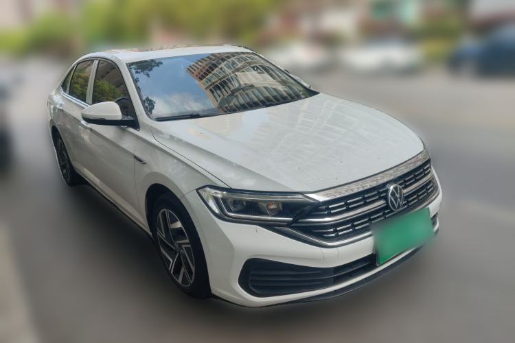 Used Volkswagen Sagitar 2024 300TSI DSG Flyover Edition Front Right 45 Deg