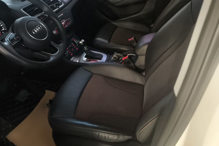 Used Audi Q3 2018 30th Anniversary Edition 30 TFSI Fashion Model Left Front Seat