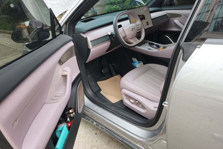 Used ONVO L60 2025 Model—60 kWh Rear-Wheel-Drive Version Driver Seat