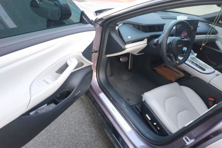 Used Xiaomi Auto SU7 2024 Rear-Drive Long-Range Intelligent Driving Version