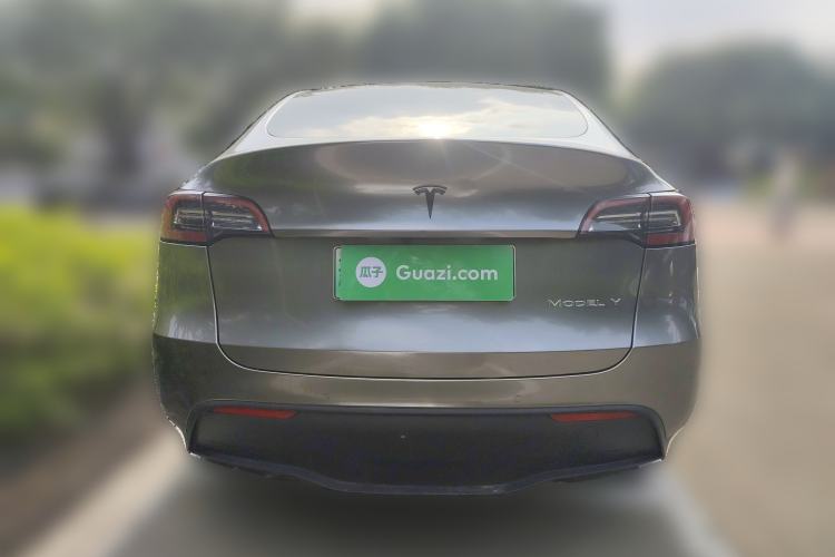 Used Tesla Model Y 2021 Long-Range All-Wheel-Drive Version