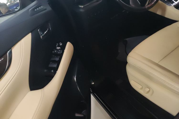 Used Toyota Vellfire 2021 Crown Dual-Engine 2.5L HV Prestige Edition