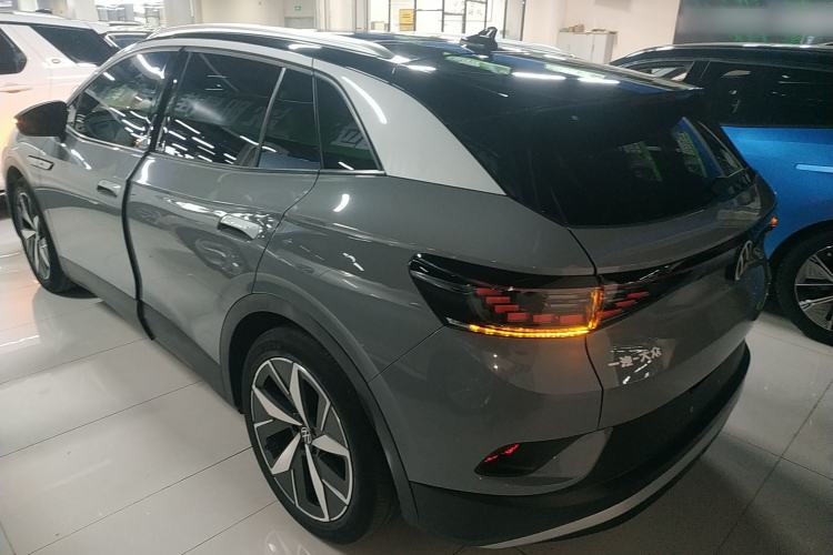 Used Volkswagen ID.4 CROZZ 2021 Long-Range PRO Two-Wheel Drive Version Rear Left 45 Deg