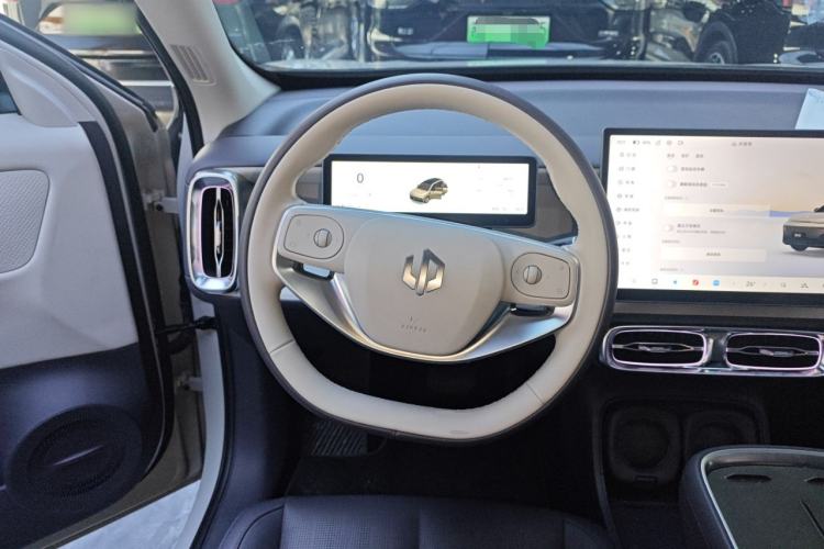 Used Leapmotor B10 2025 510 Joyful Edition Steering Wheel