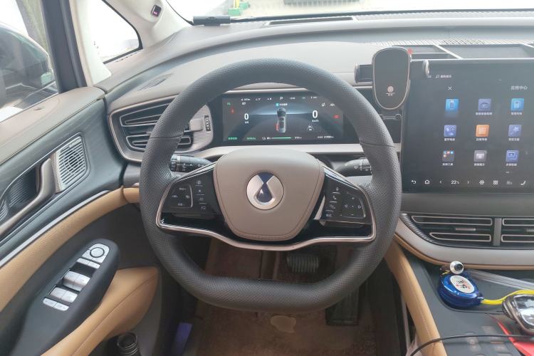 Used Denza D9 2022 EV 600 Four-Wheel Drive Flagship Model