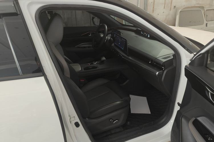 Used Oshan Z6 New Energy 2023 ZhiDian iDD 150KM Flagship PLUS
