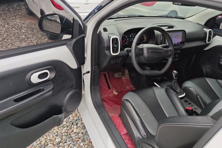 Used Roewe Clever 2022 311km QiQi BoBo Edition Driver Seat