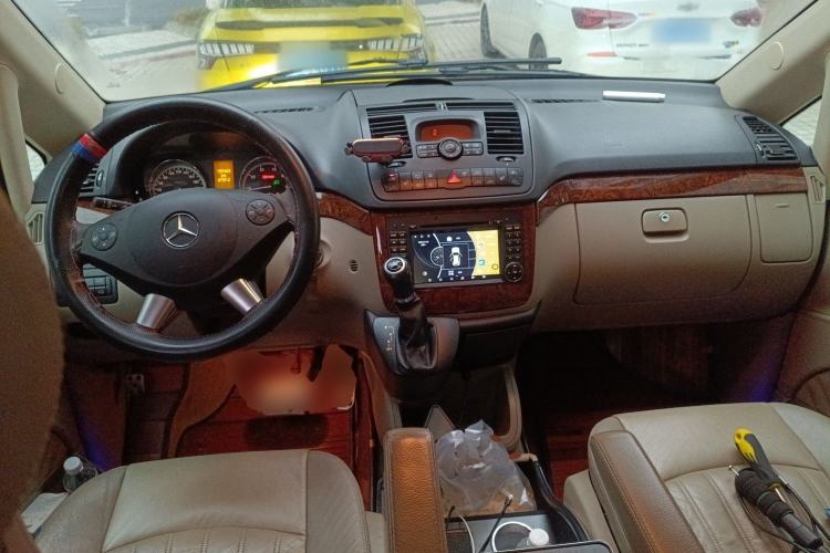 Used Mercedes-Benz Viano 2013 3.0L Navigator Edition