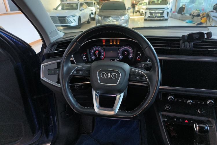 Used Audi Q3 2021 35 TFSI Fashion Dynamic Model