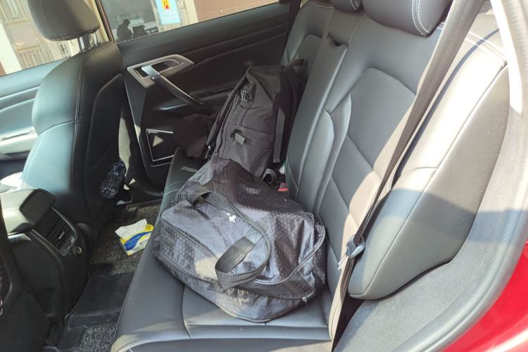 Used Geely Auto Emgrand X7 Sport 2016 1.8TD Automatic ZhiShang Model Left Rear Seat