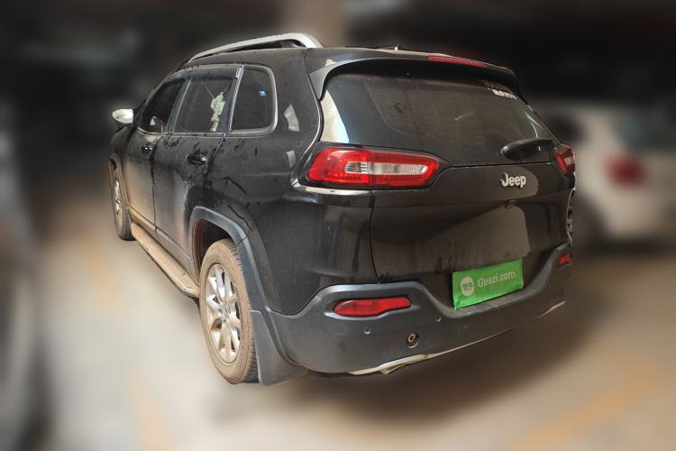 Used Jeep Cherokee 2017 2.0L Superior Edition Rear Left 45 Deg