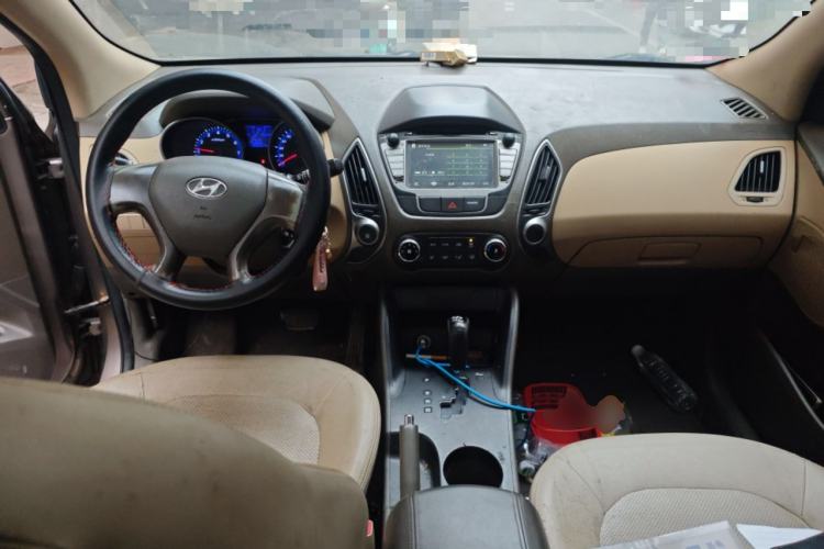 Used Hyundai ix35 2012 2.0L Automatic Two-Wheel Drive New Edition GL
