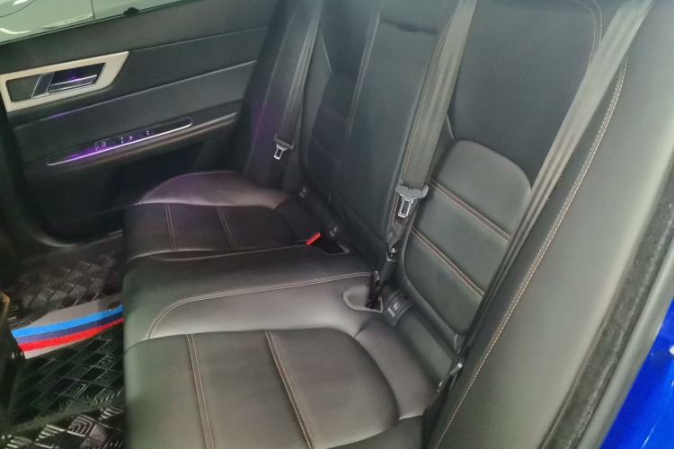 Used Jaguar XEL 2019 2.0T 200 PS Deluxe Edition Left Rear Seat