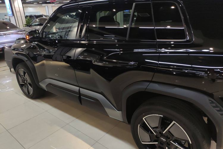 Used Formula Leopard Titanium 3 2025 501 km All-Wheel Drive Intelligent Driving Max Edition