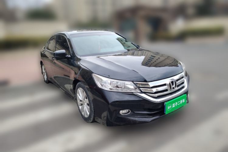 Used Honda Accord 2014 2.4L EX Luxury Edition Front Right 45 Deg