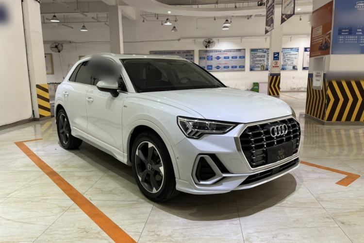 Used Audi Q3 2022 35 TFSI Fashion Dynamic Model