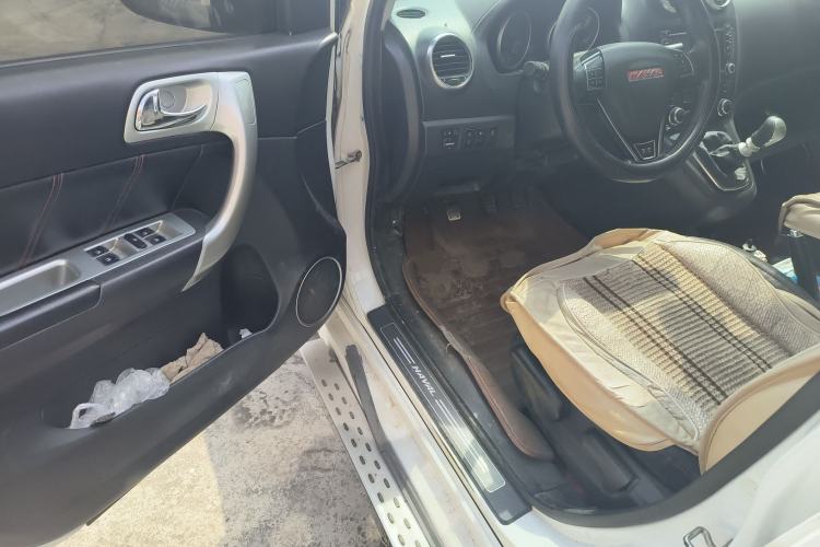 Used Haval H6 2014 Upgraded Model 1.5T Manual Two-Wheel Drive Elite Version